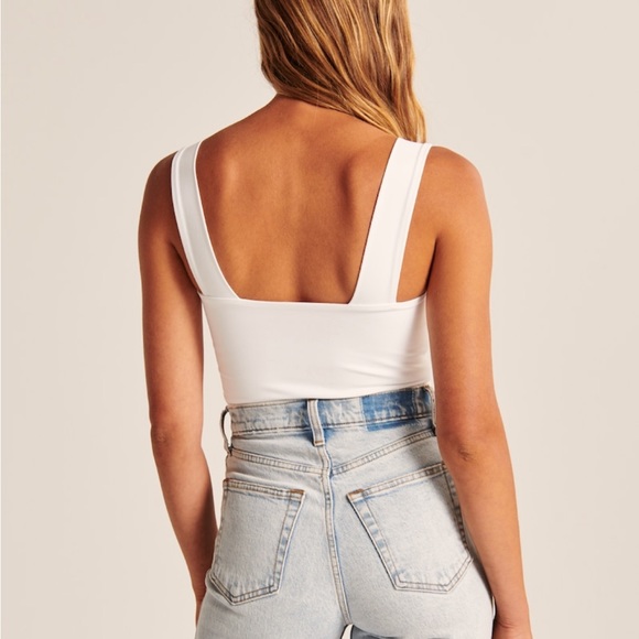 Double-layered seamless fabric square neck bodysuit from Abercrombie - Picture 5 of 6